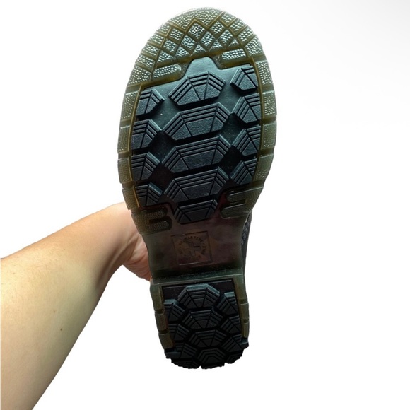 Dr. Martens 1460 Pascal 8 Eyelet Fleece Lined Wintergrip Combat Boots, Black - Picture 11 of 16